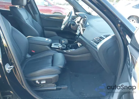 2022 BMW X3 xDrive30I z USA, uszkodzony, nr VIN 5UX53DP01N9J50131